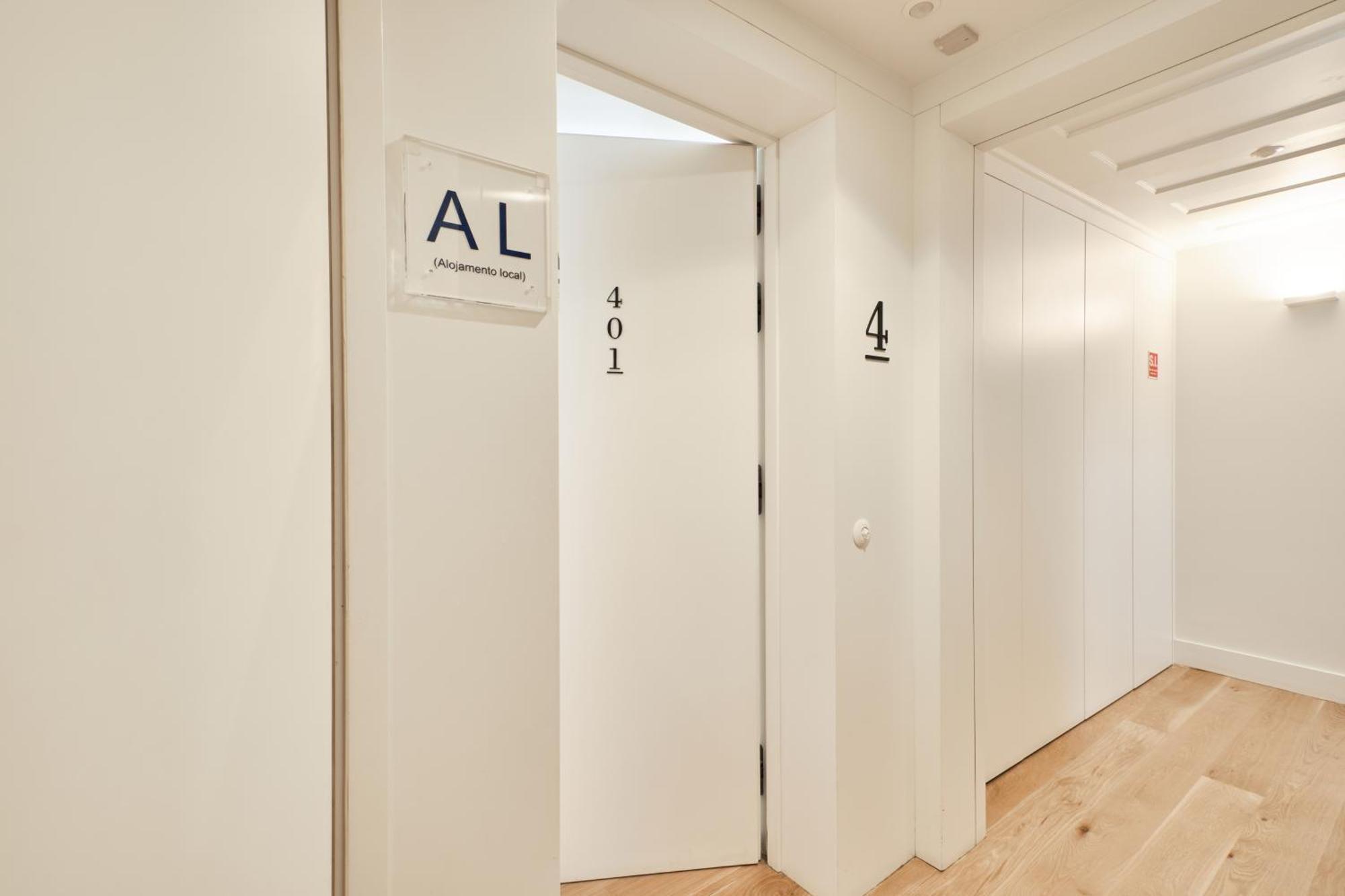 Ando Living - Santa Justa 79 House * Lisbon