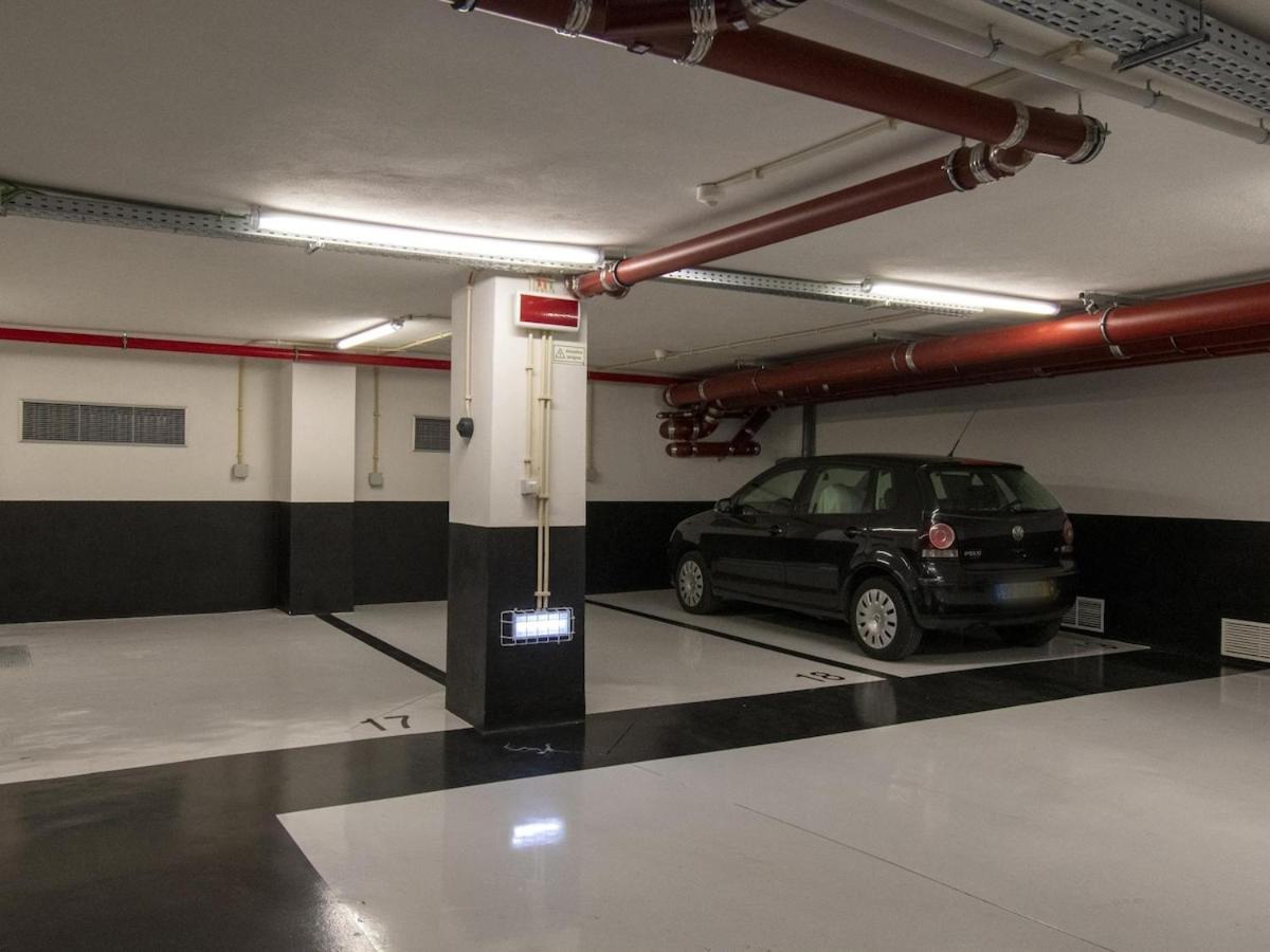 Liberdade Superb With Ac Elevator Garage Apartment *