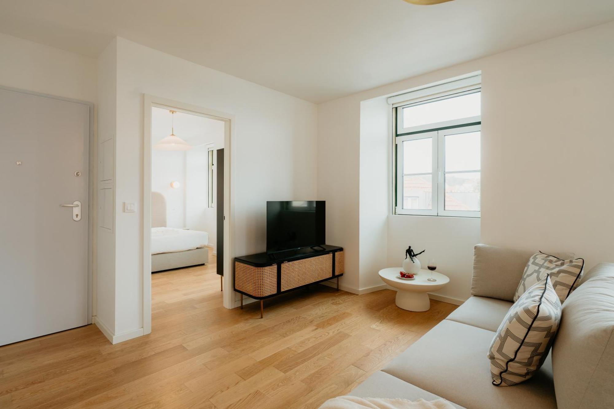 Pink House Beautiful 2 Bedroom Flat In Center Apartment Lisbon