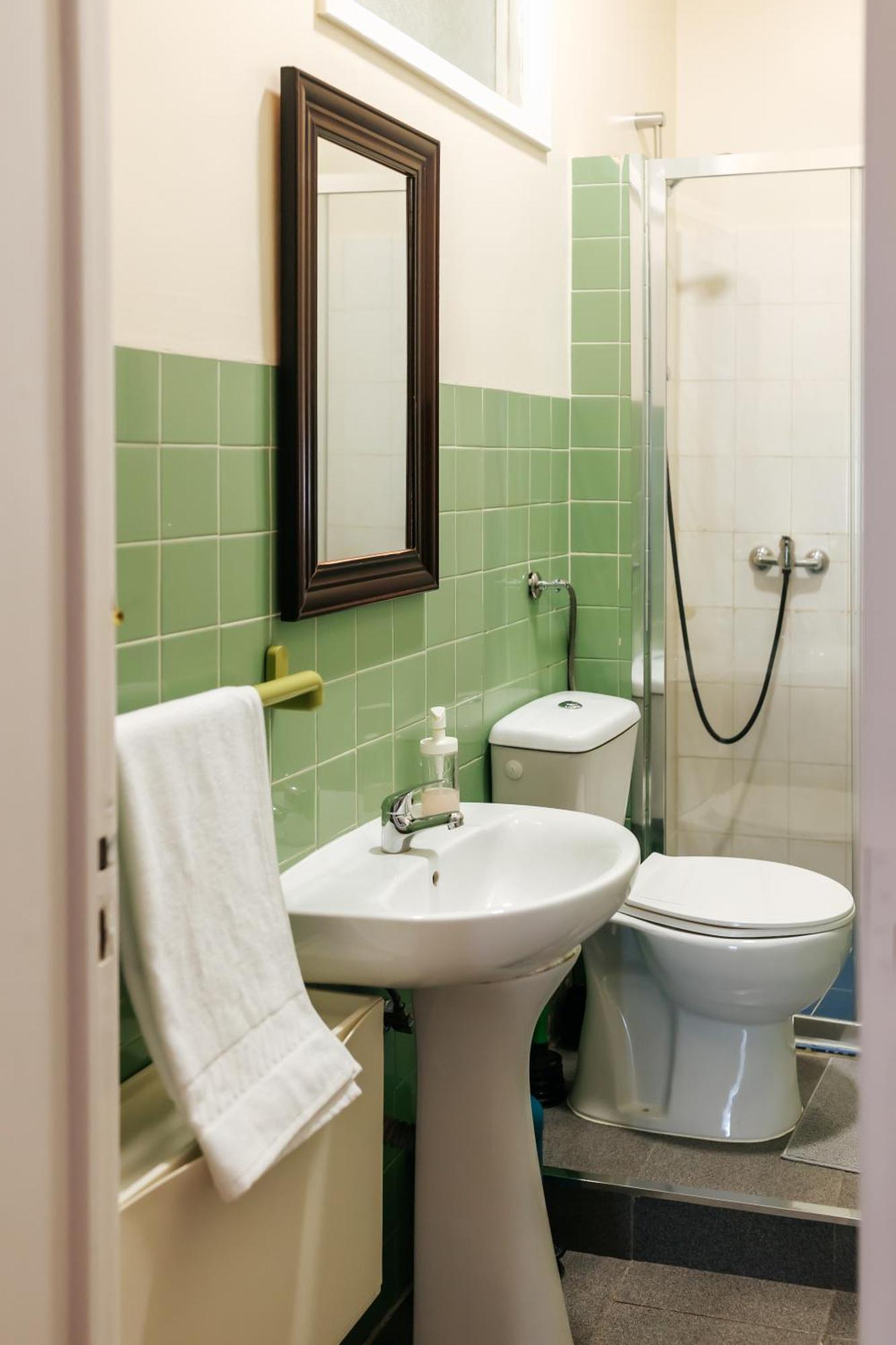 Aquilla Family 206 Homestay Lisbon