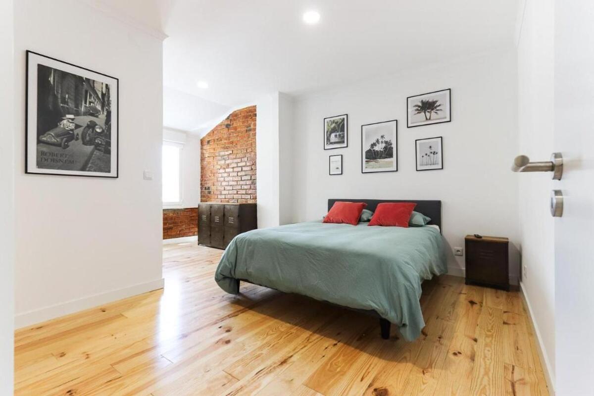 Duplex Deluxe * Lisbon