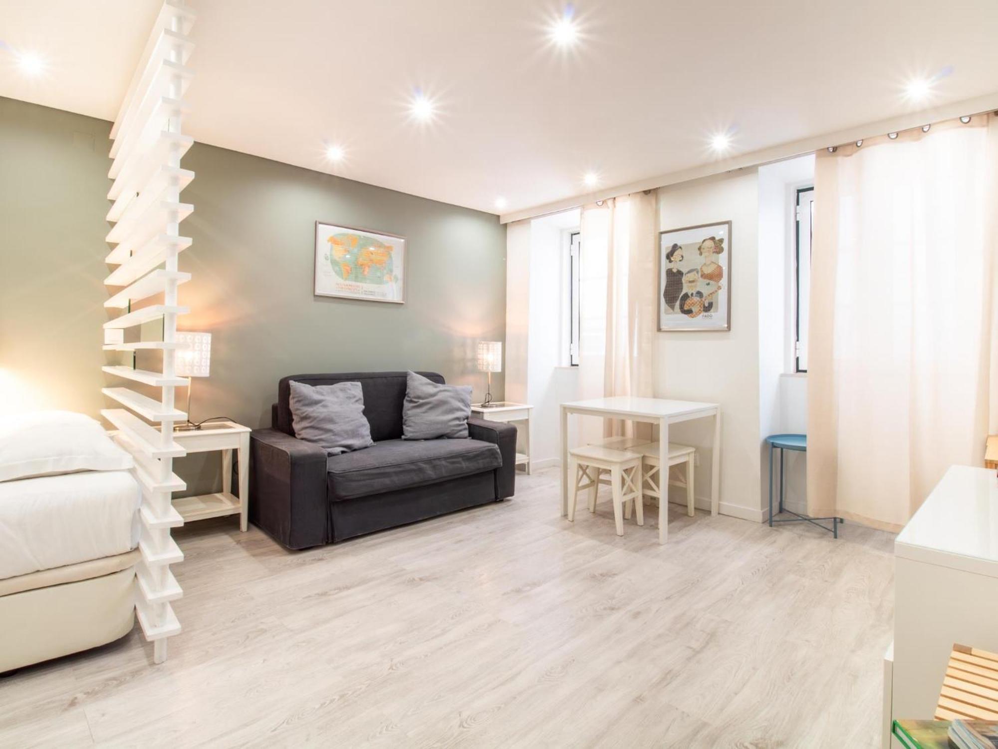 Apartment Madalena Second Floor Lisbon