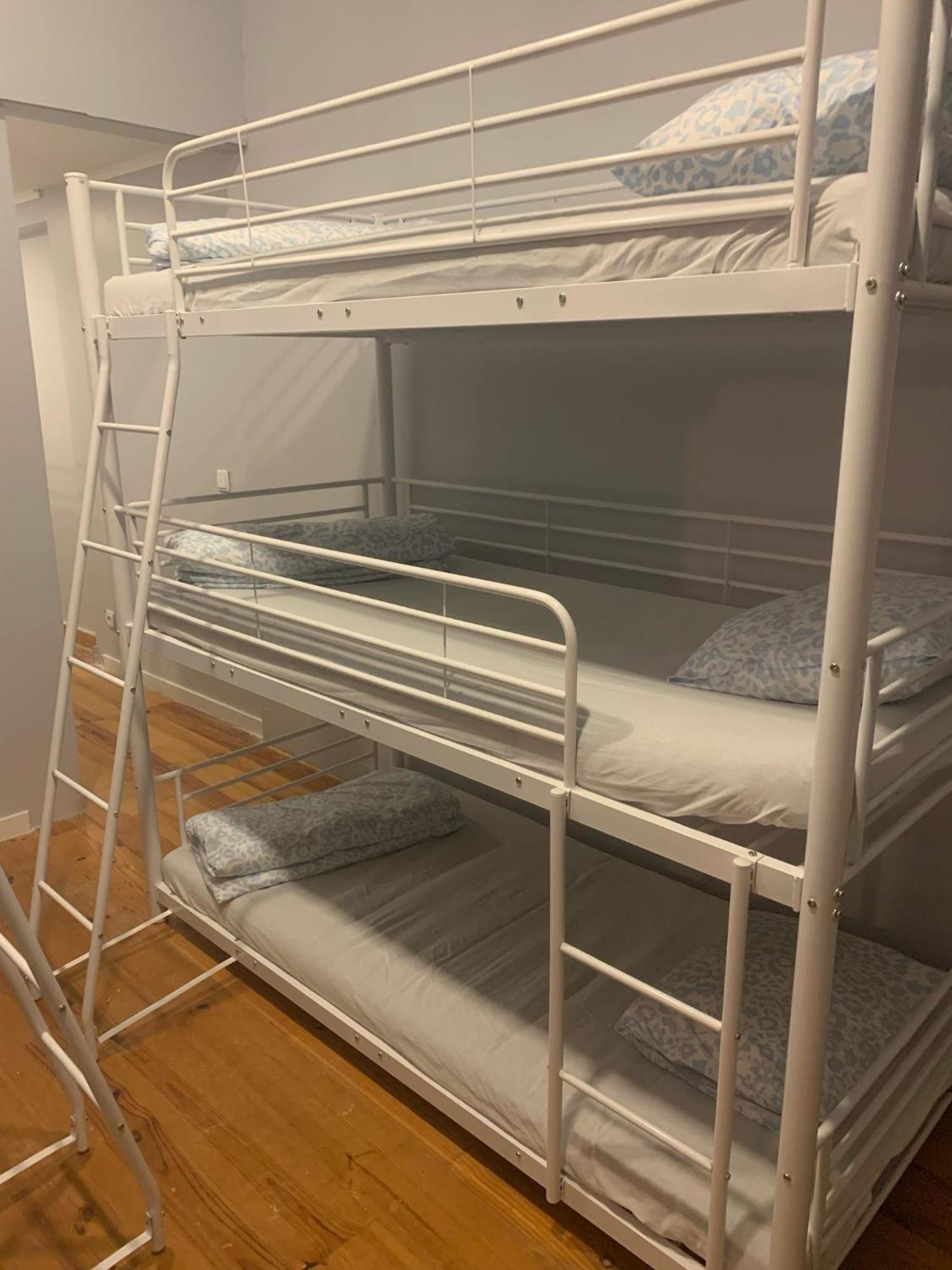 Hostel D&s *