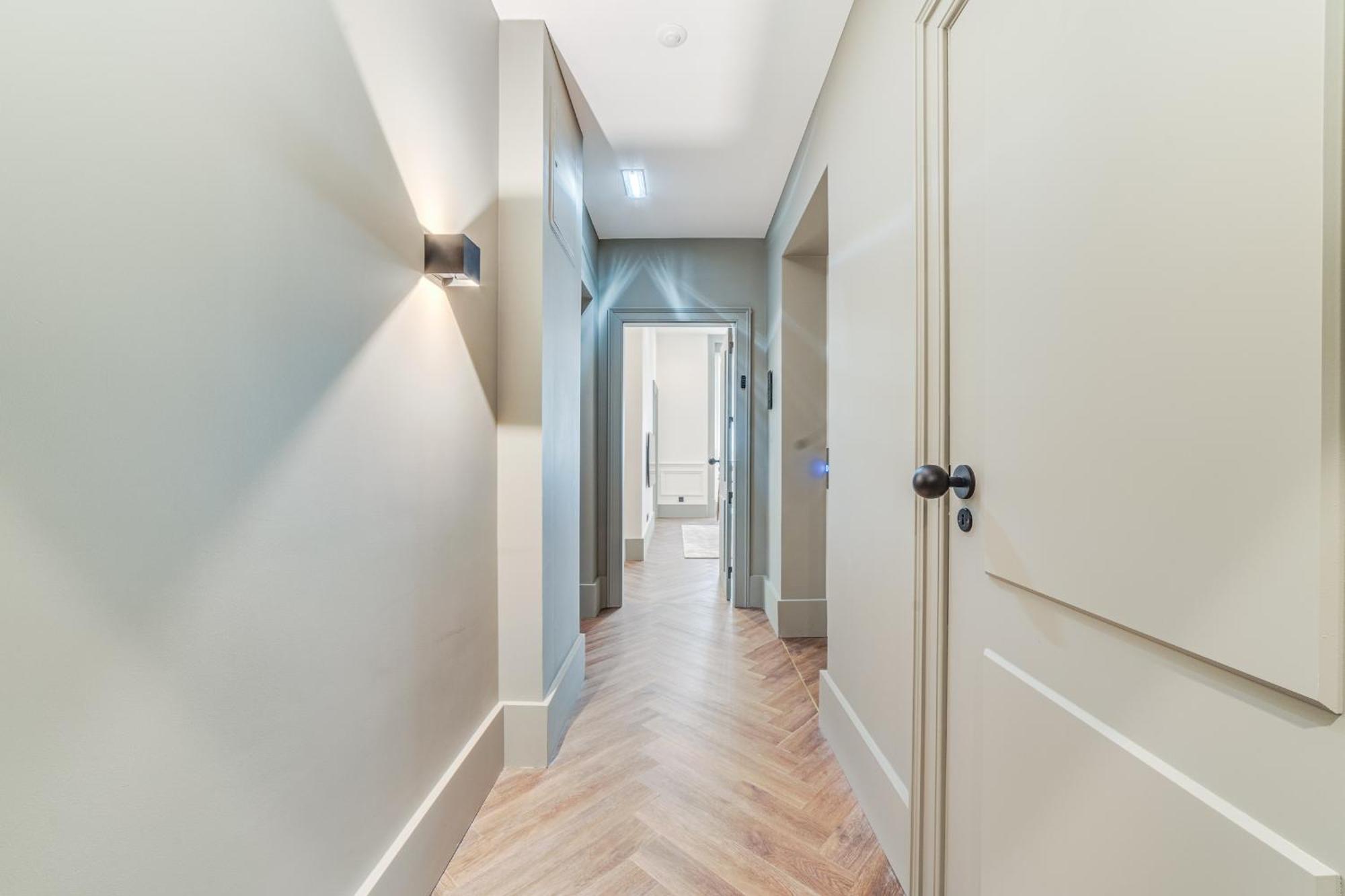 Hygge House Downtown Apartment