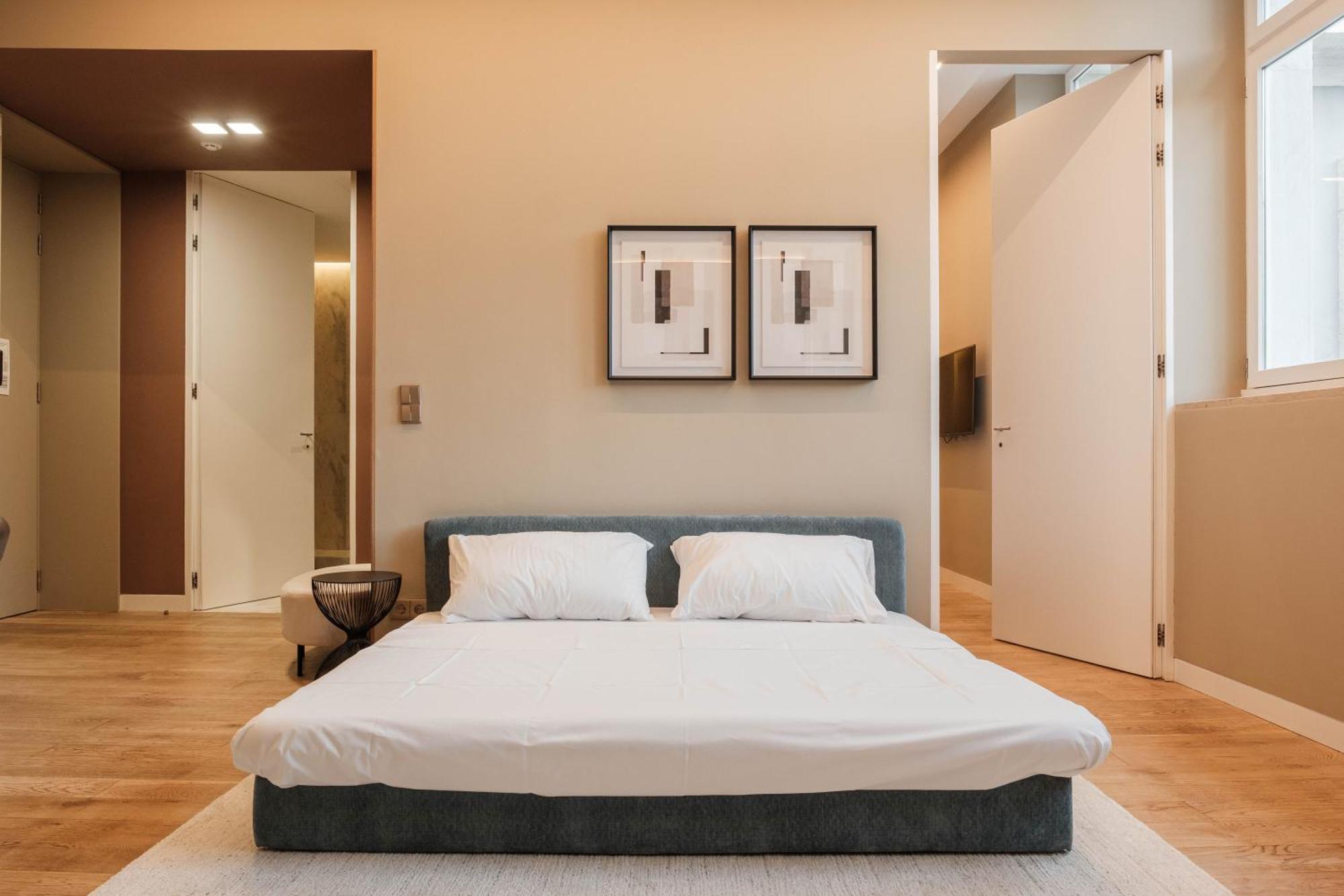 8 Building Apartment Lisbon