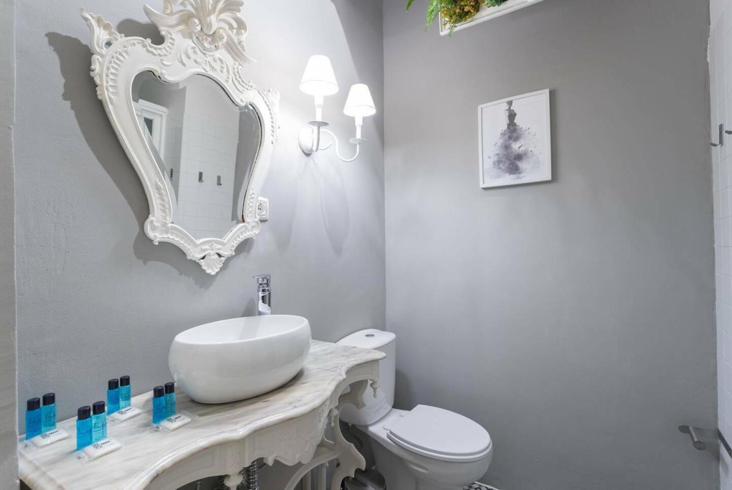 Palma 3-a Bedroom Located Apartment Lisbon