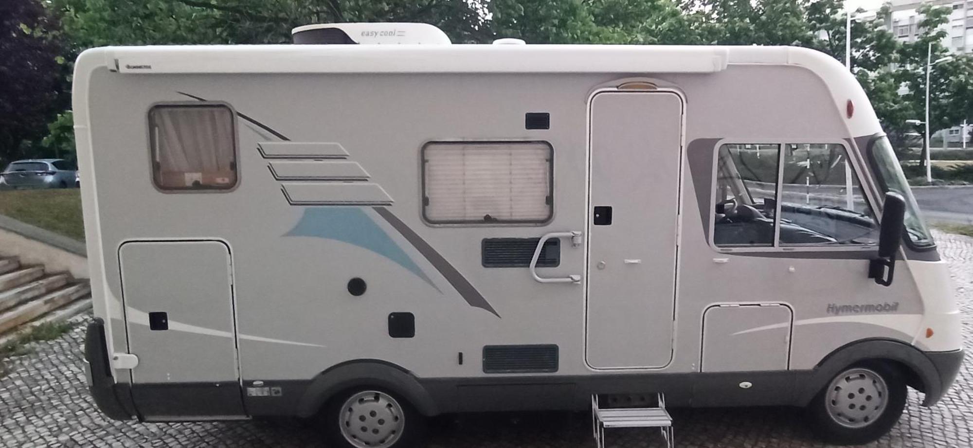 Luxury tent Hymer Campervan Lisbon