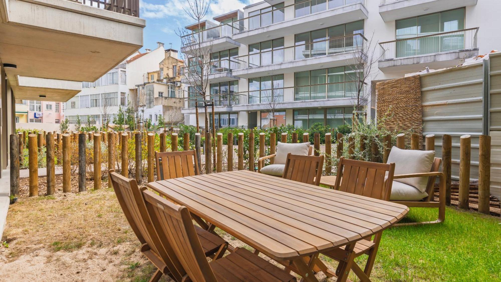 Jardins Da Gloria Charming Living By Lovelystay Lisbon