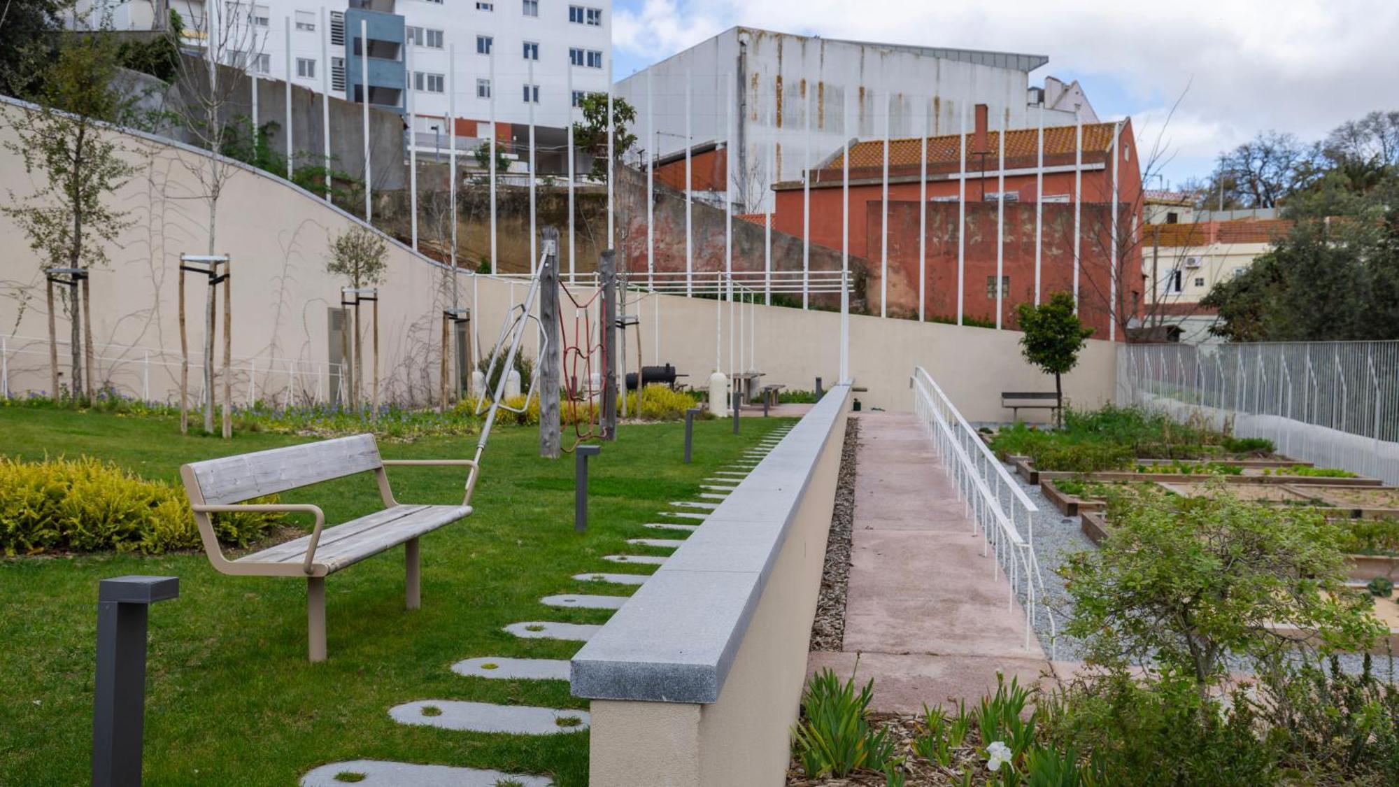 Apartment Jardins Da Gloria Charming Living By Lovelystay