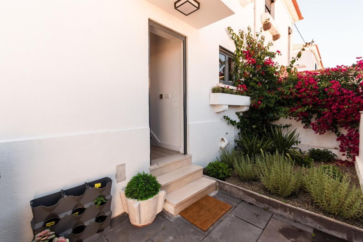 Luxury With A Pool In The - No Parties Allowed Villa