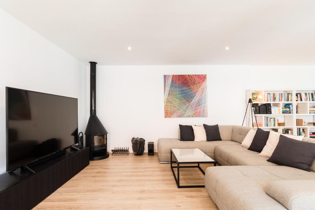 Luxury With A Pool In The - No Parties Allowed Villa Lisbon