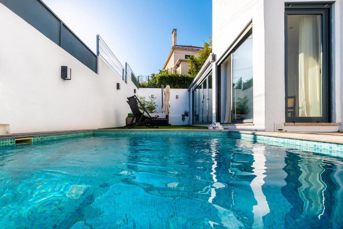 Luxury With A Pool In The - No Parties Allowed *