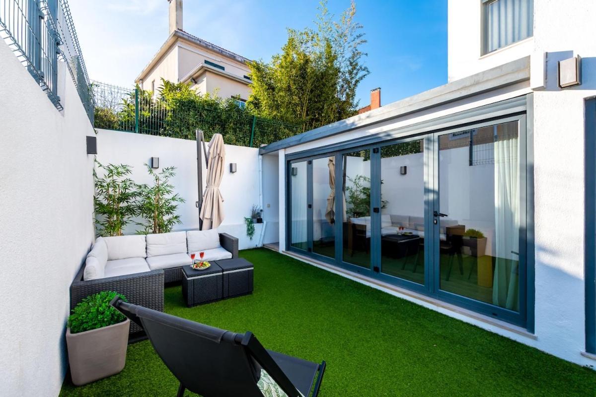 Luxury With A Pool In The - No Parties Allowed