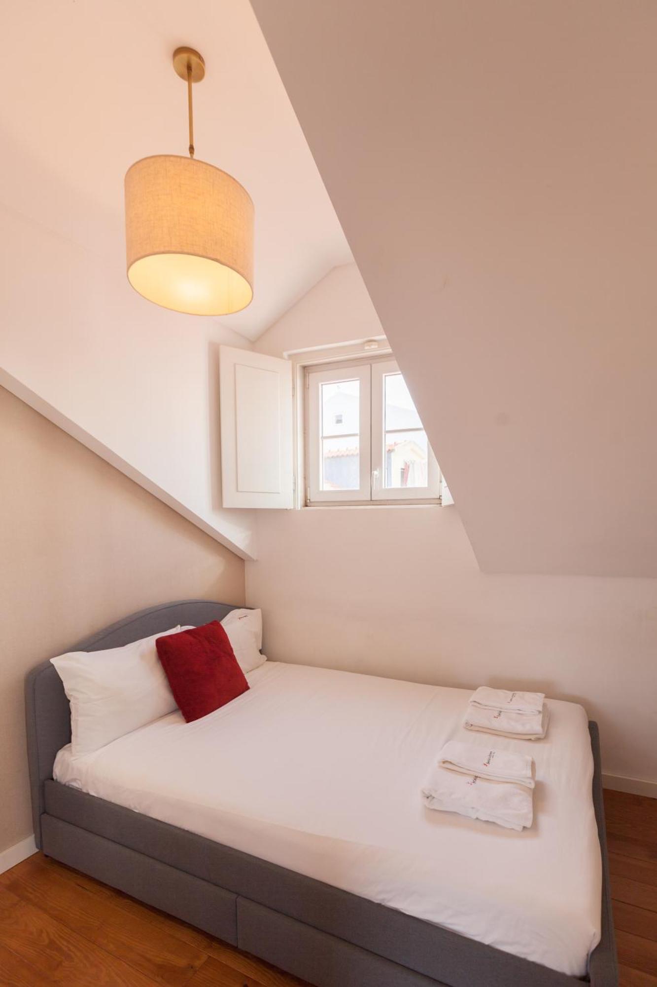 Flh Portas Do Sol Duplex With Terrace Apartment Lisbon