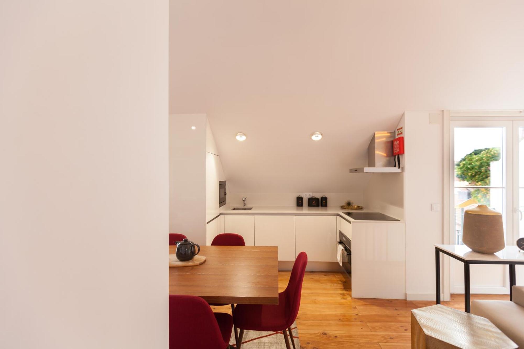 Flh Portas Do Sol Duplex With Terrace Lisbon
