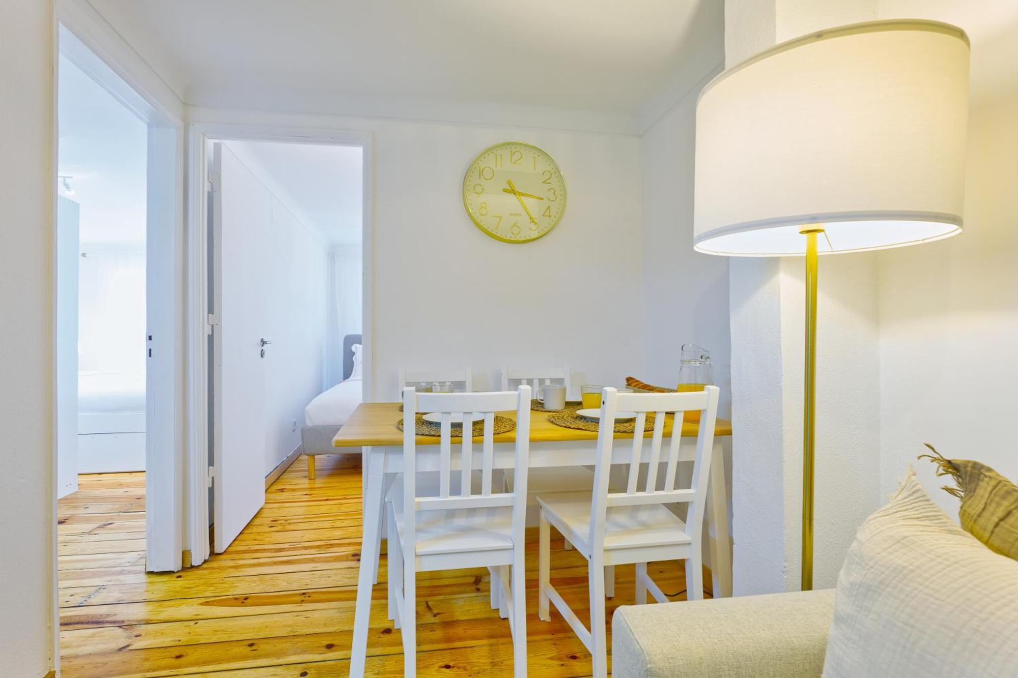 New! Family On The Walls Of Apartment