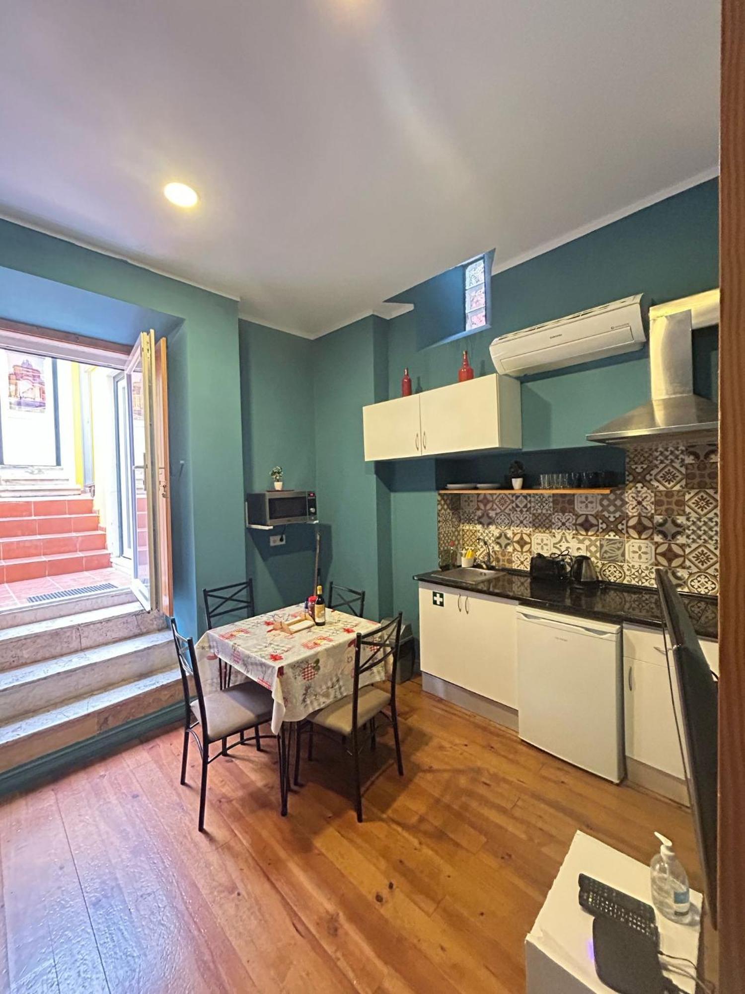 Apartamento Sao Jorge & *
