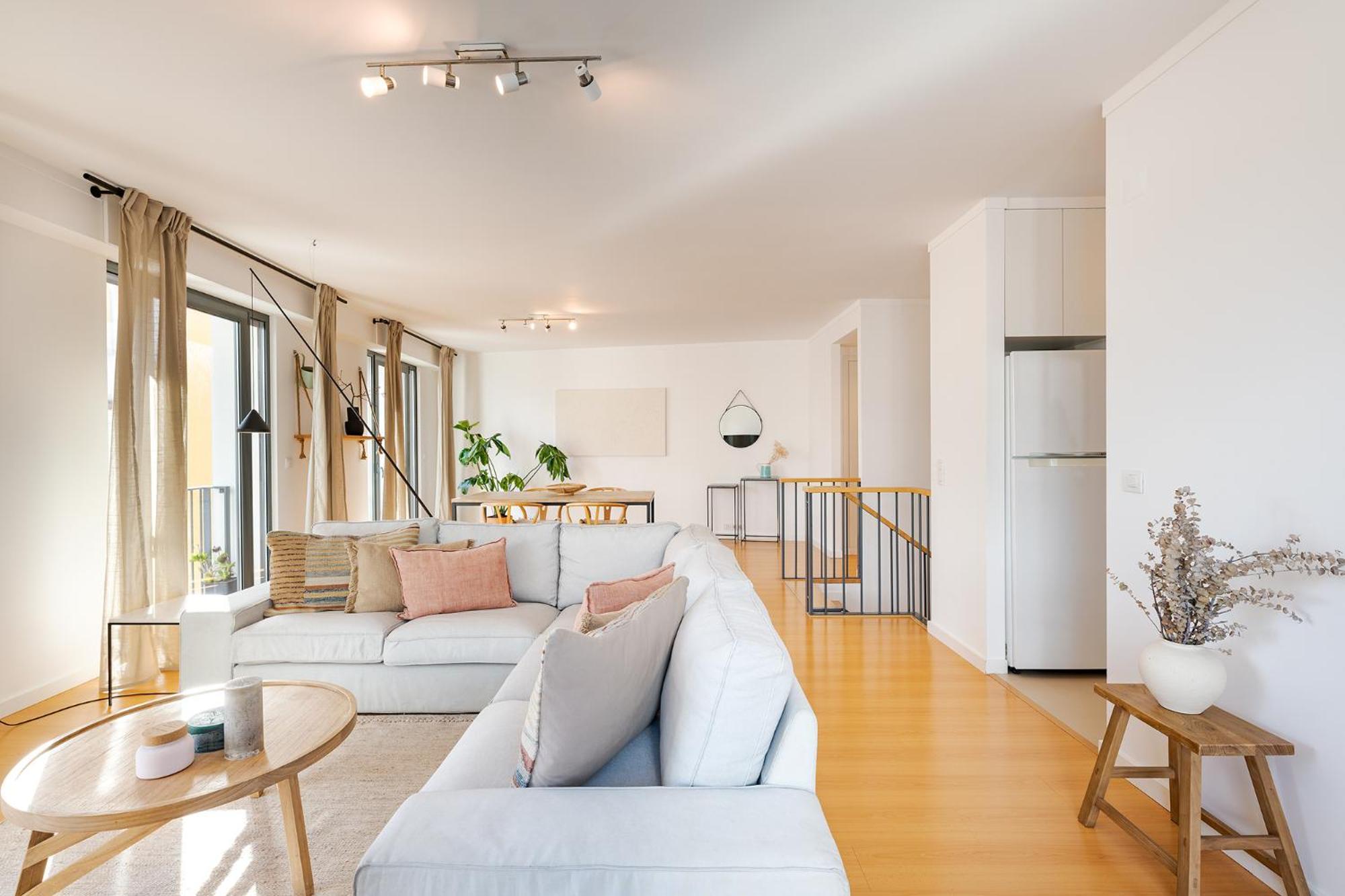 Penthouse For The Lovers - Parking & Views * Lisbon