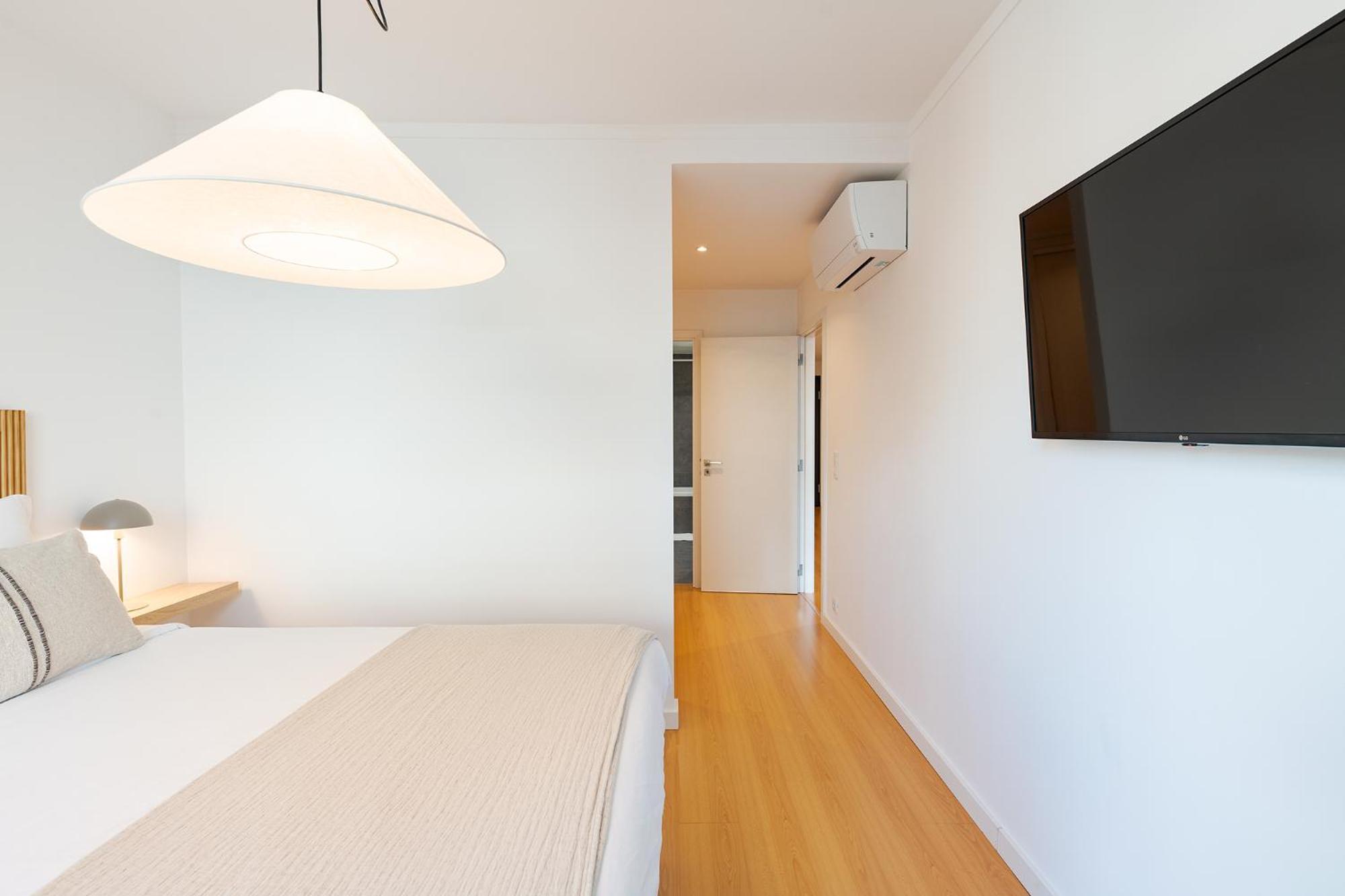 Penthouse For The Lovers - Castle View & Parking Apartment *