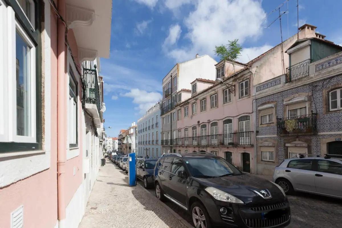 Serene T1 In Lapa With Ac And Private Patio *