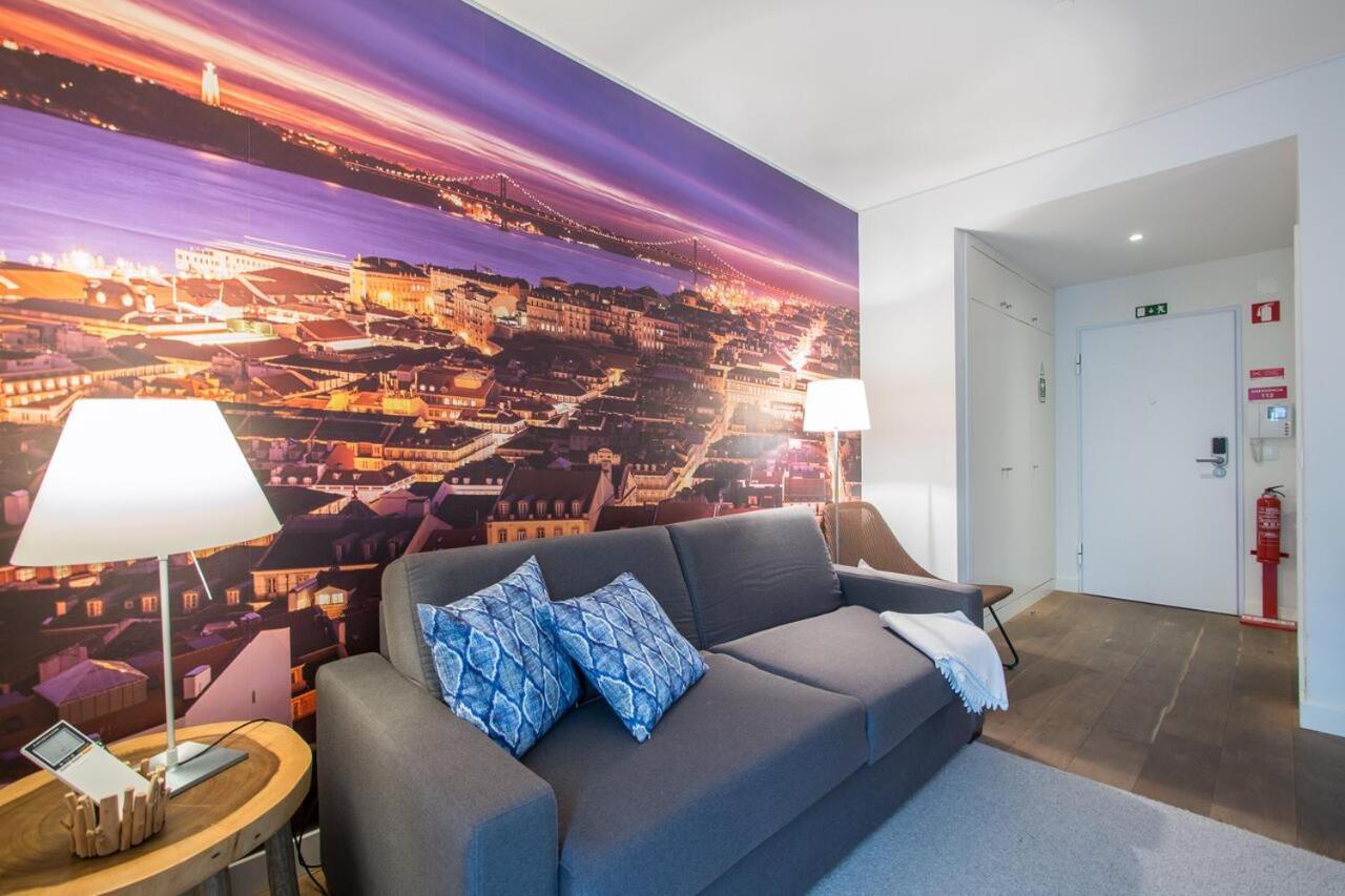 Vibrant Apartment Lisbon