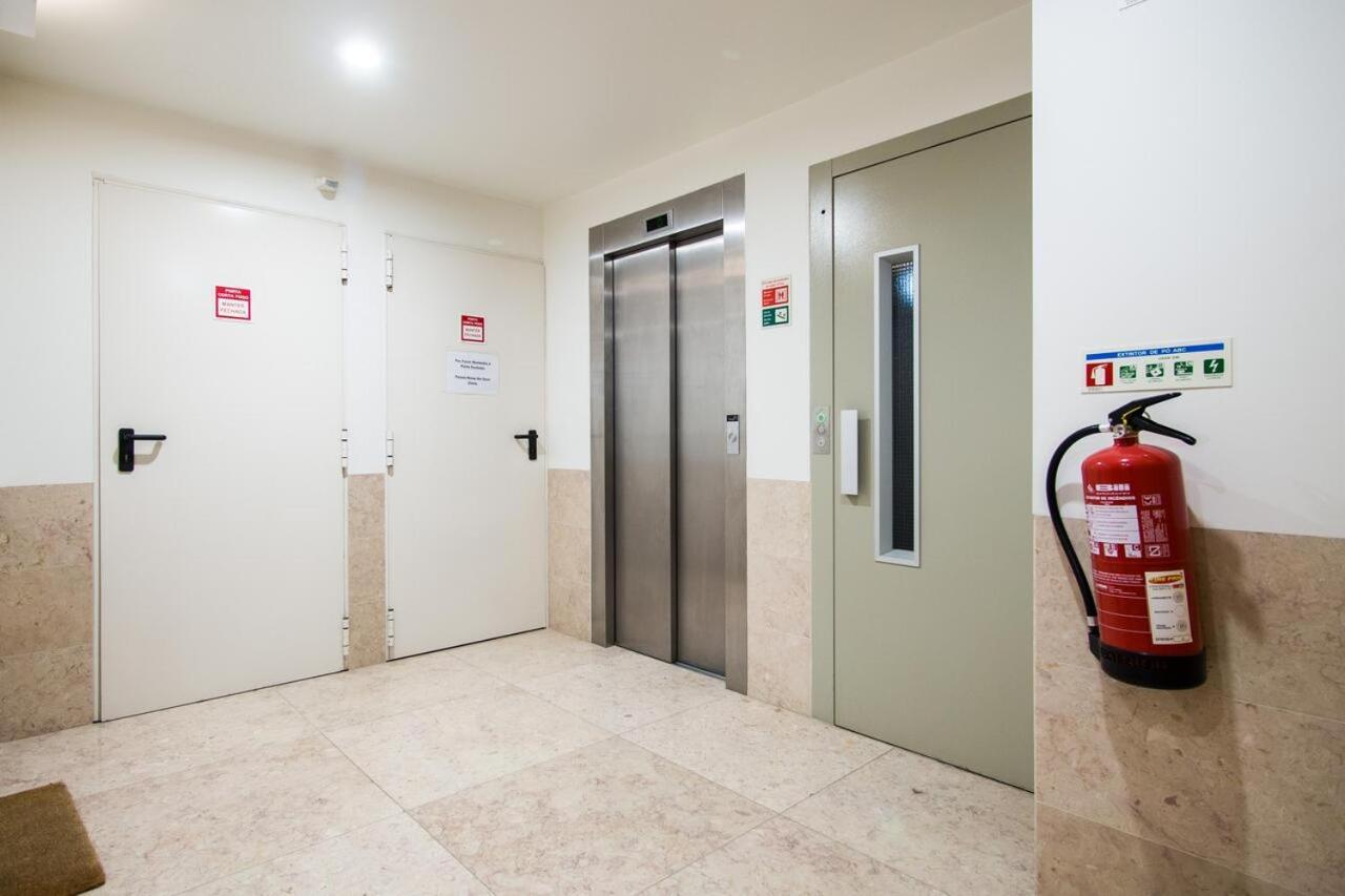 Vibrant Apartment Lisbon
