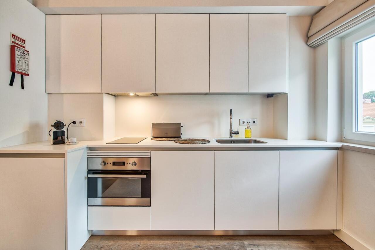 Vibrant Apartment Lisbon
