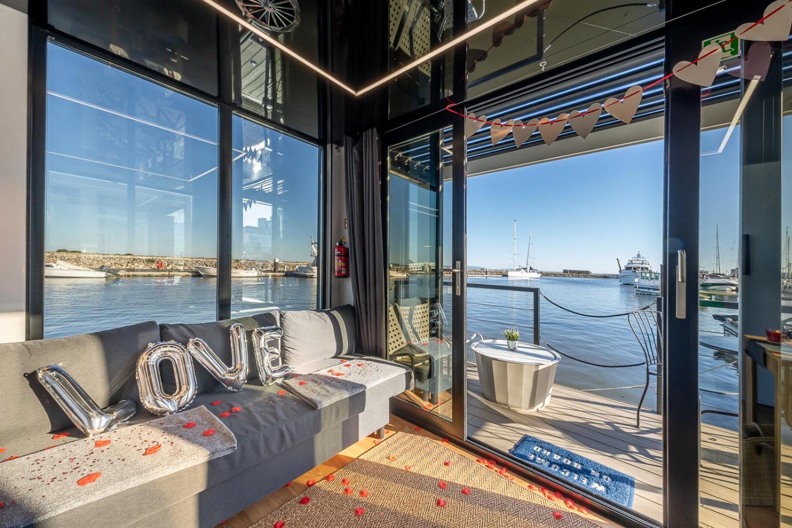 The Homeboat Company Parque Nacoes-lisboa * Lisbon