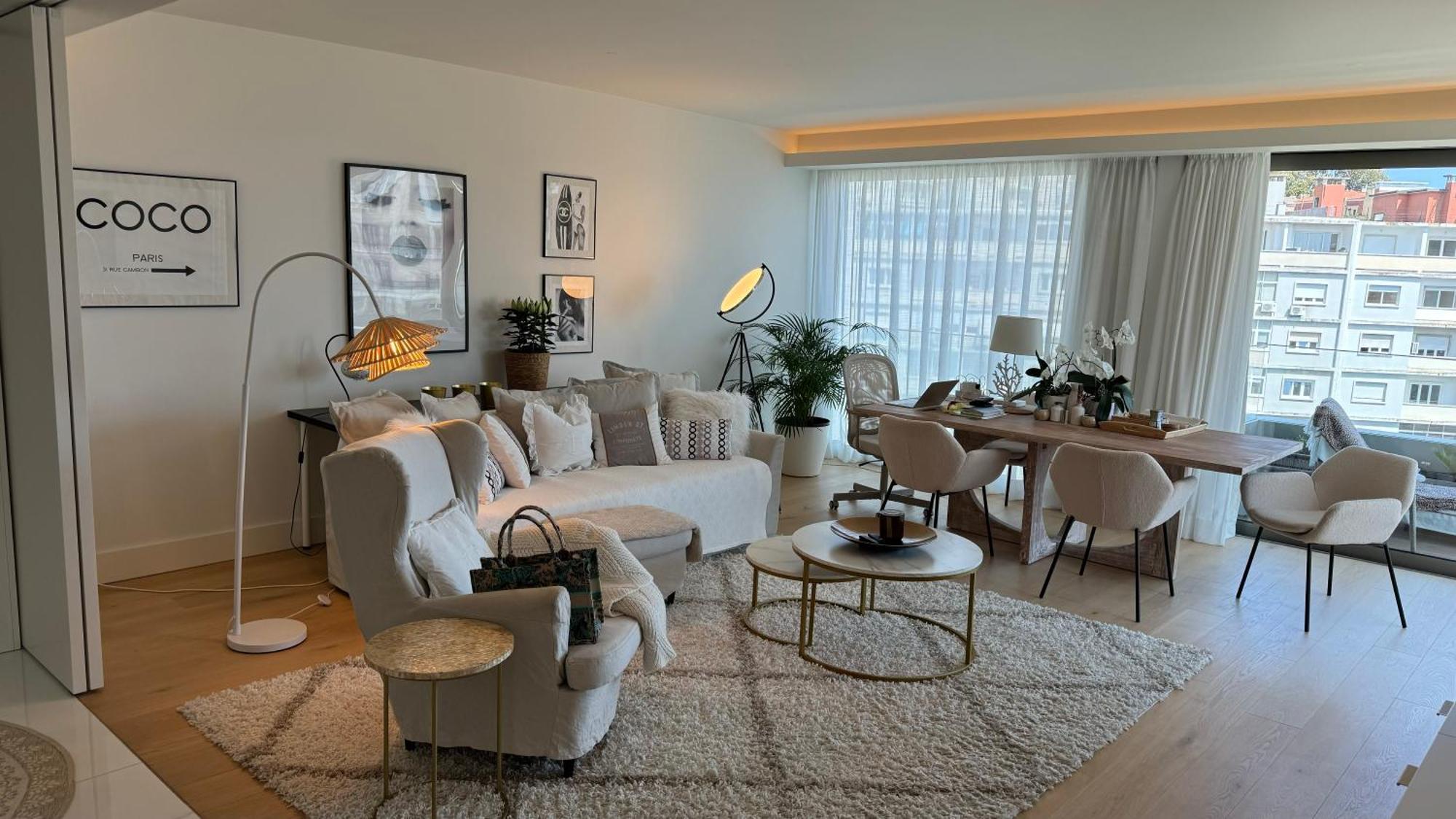 Luxurious 2 Bedrooms With Amenities In Center *