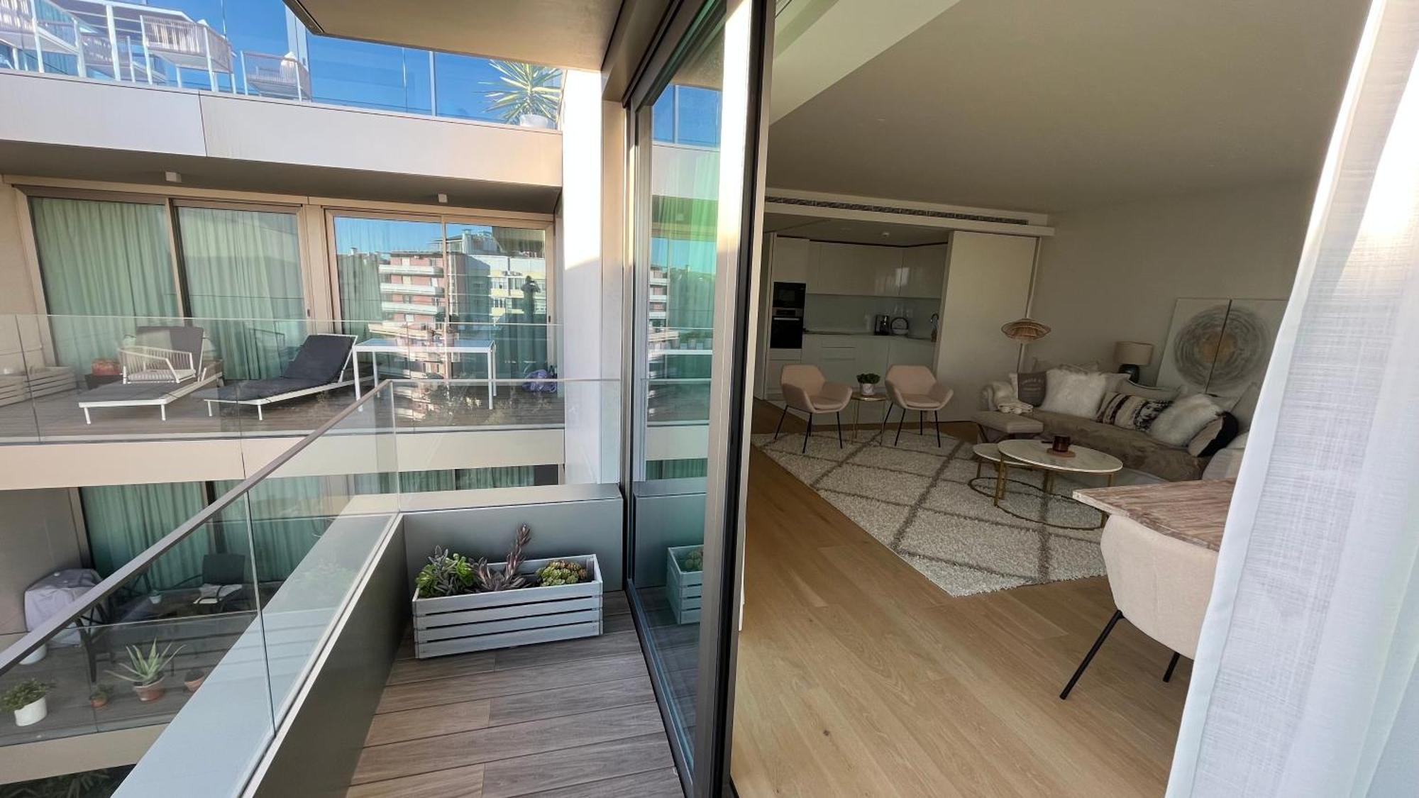 Luxurious 2 Bedrooms With Amenities In Center * Lisbon