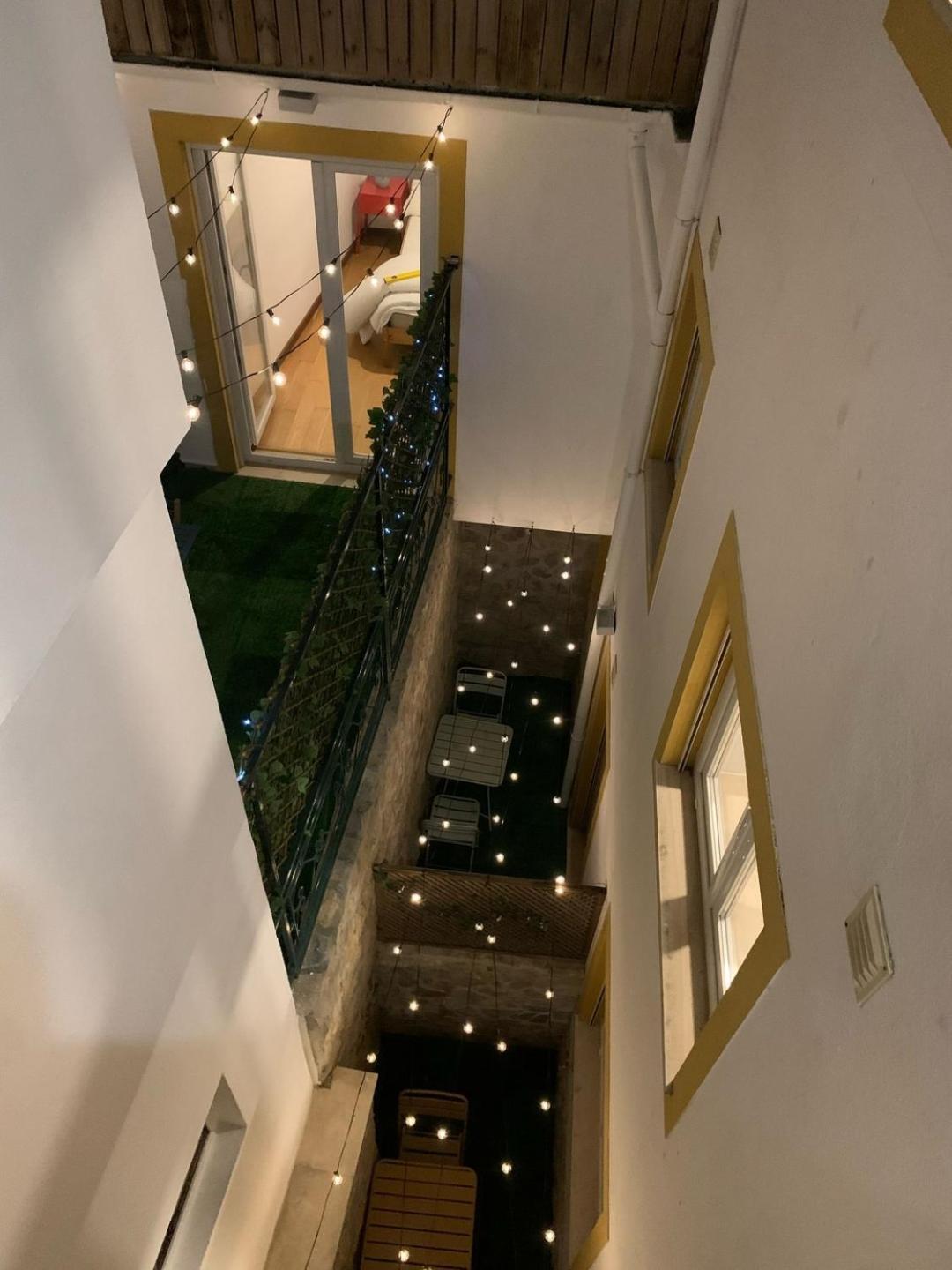 Gorgeous Rooftop 2-bed With Beautiful View Apartment Lisbon