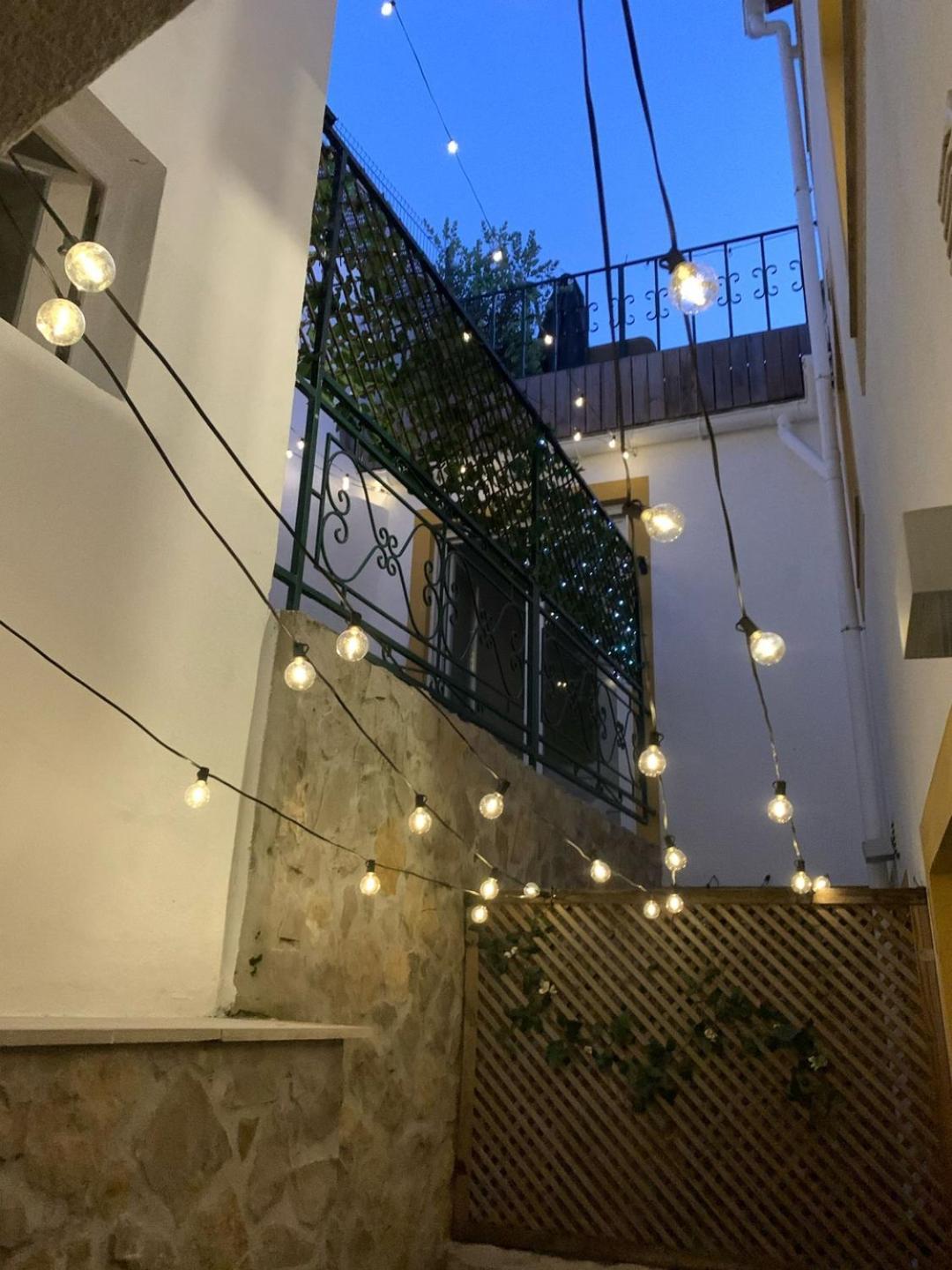 Gorgeous Rooftop 2-bed With Beautiful View Apartment Lisbon