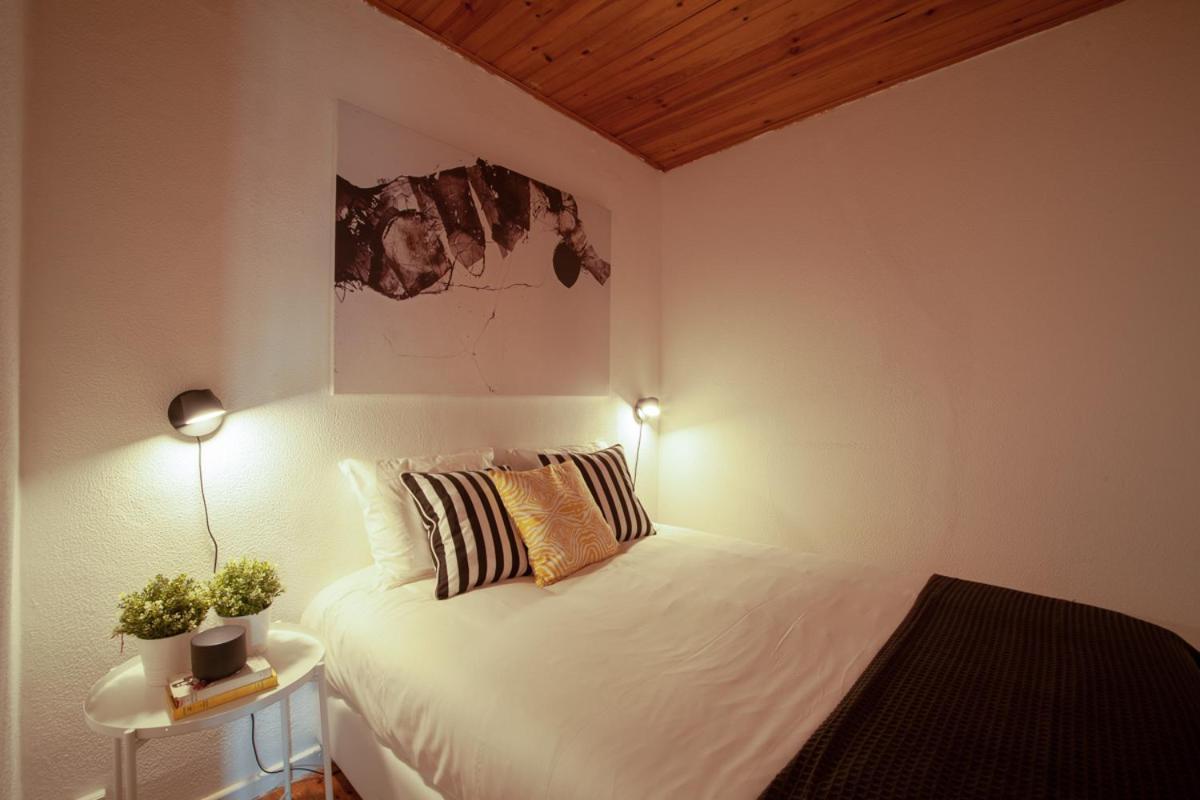 Apartment Tejo View At Alfama Stairs With Terrace Lisbon