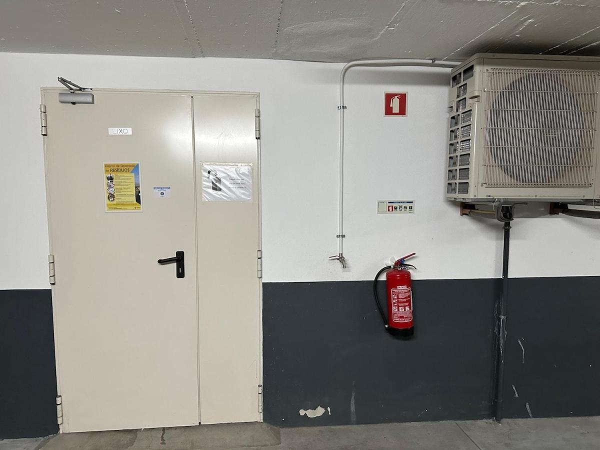 Charming Equipped Ac Lift Parking 4p Lisbon