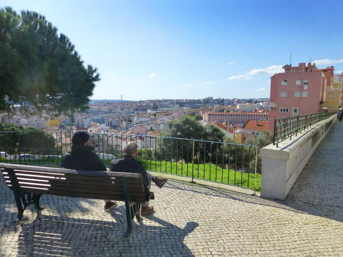 Apartment Charming Equipped Ac Lift Parking 4p Lisbon