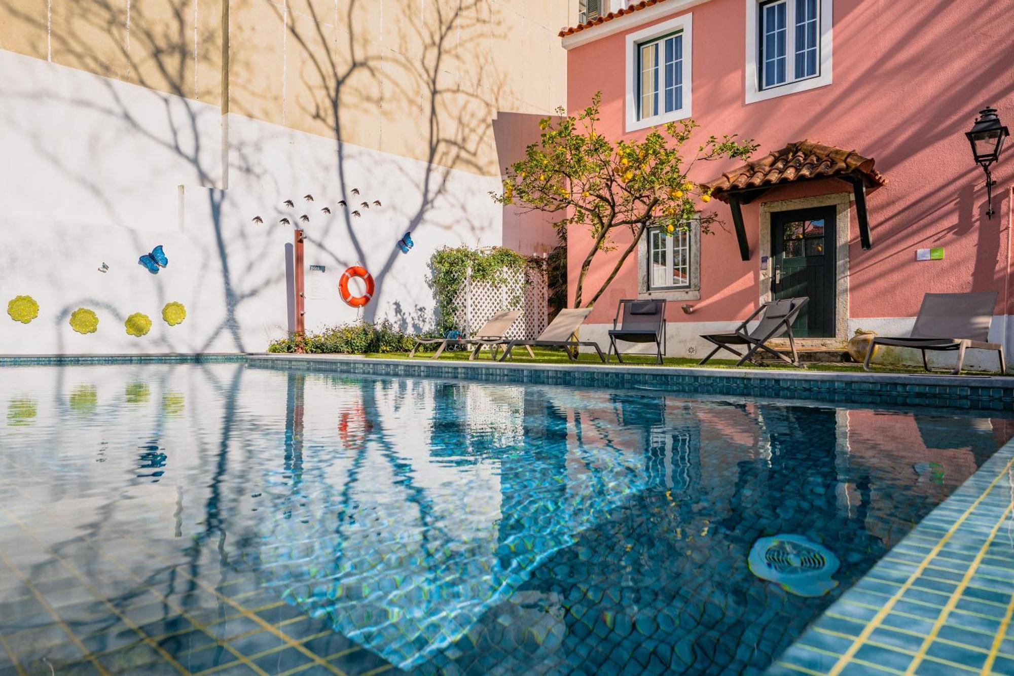 Jardim Da Lapa By Shiadu Lisbon