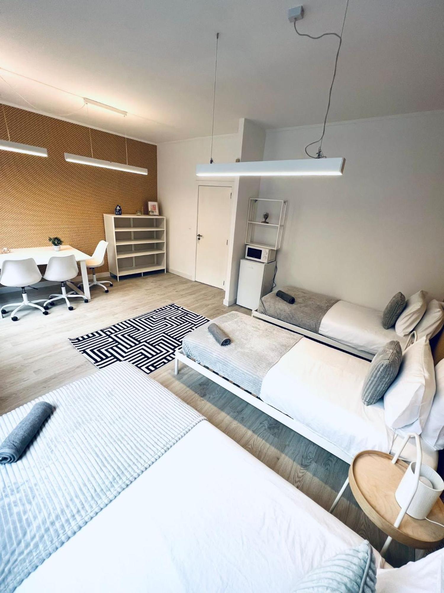 Luxury Rooms, Ideal For Tourists Hostel *