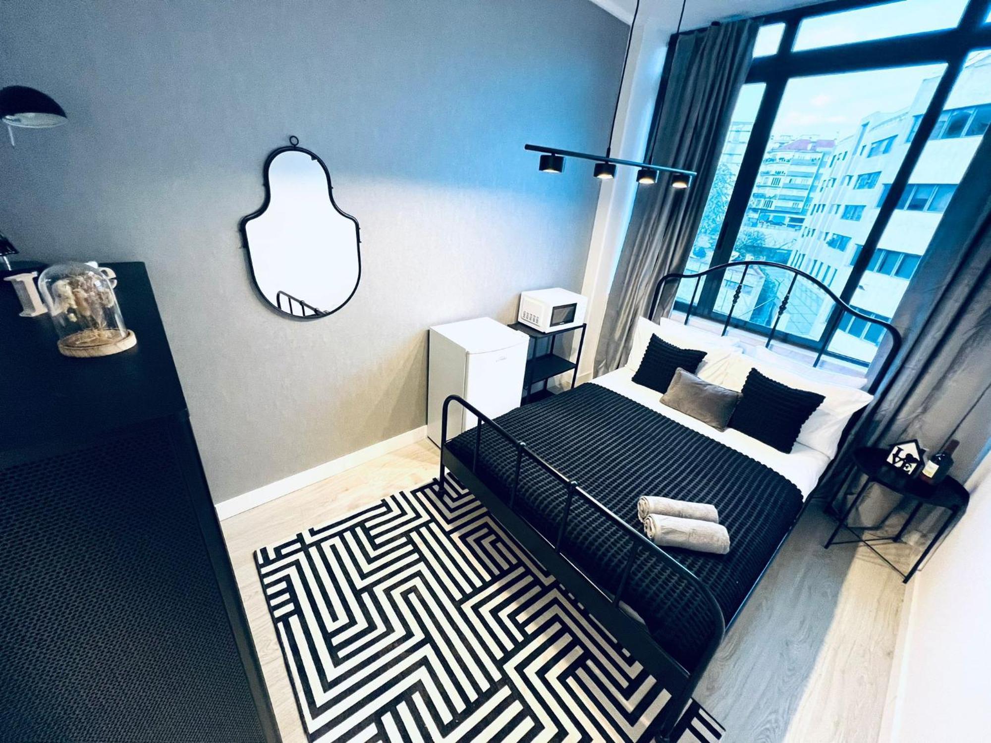 Luxury Rooms, Ideal For Tourists Lisbon