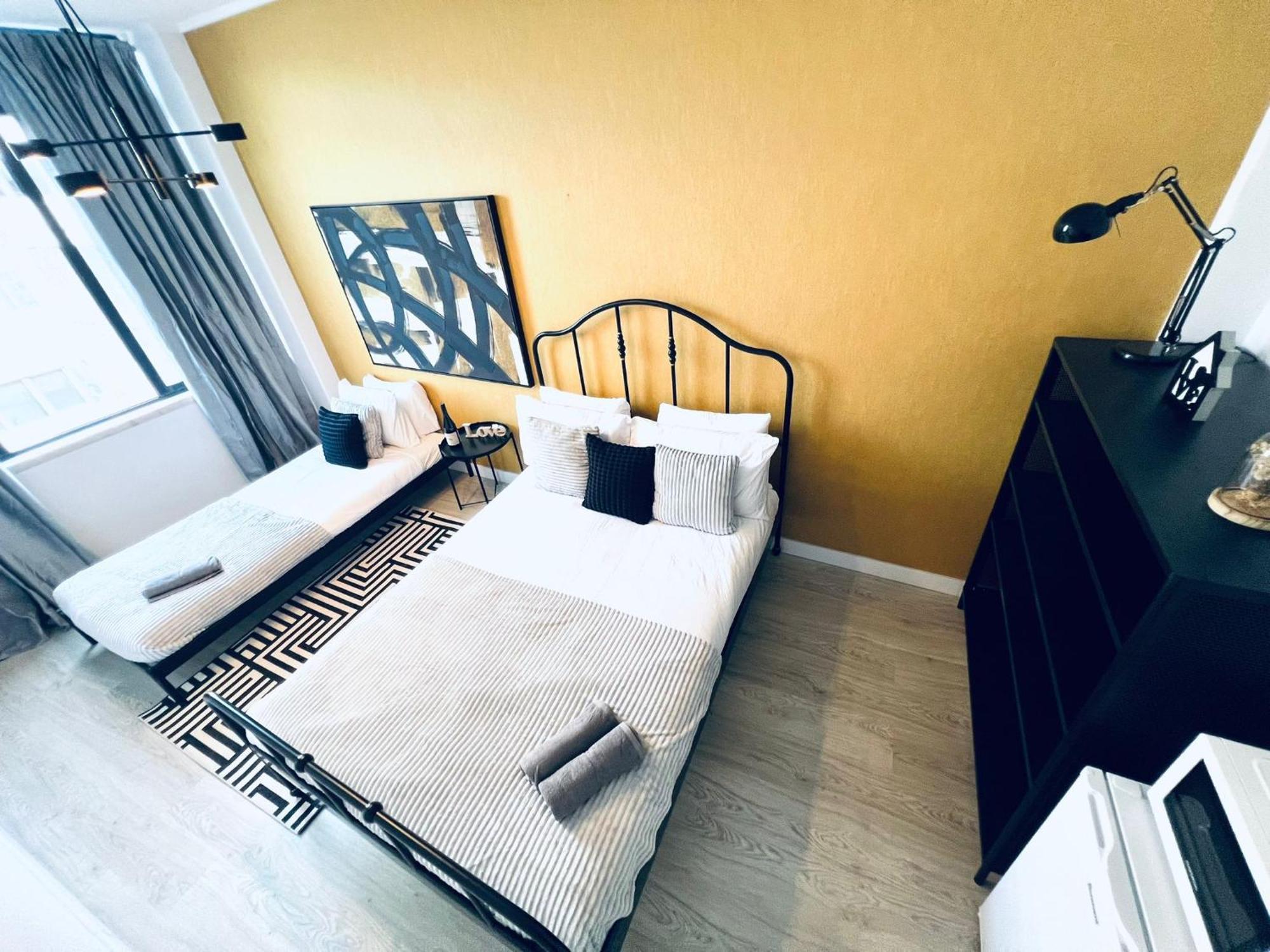Hostel Luxury Rooms, Ideal For Tourists