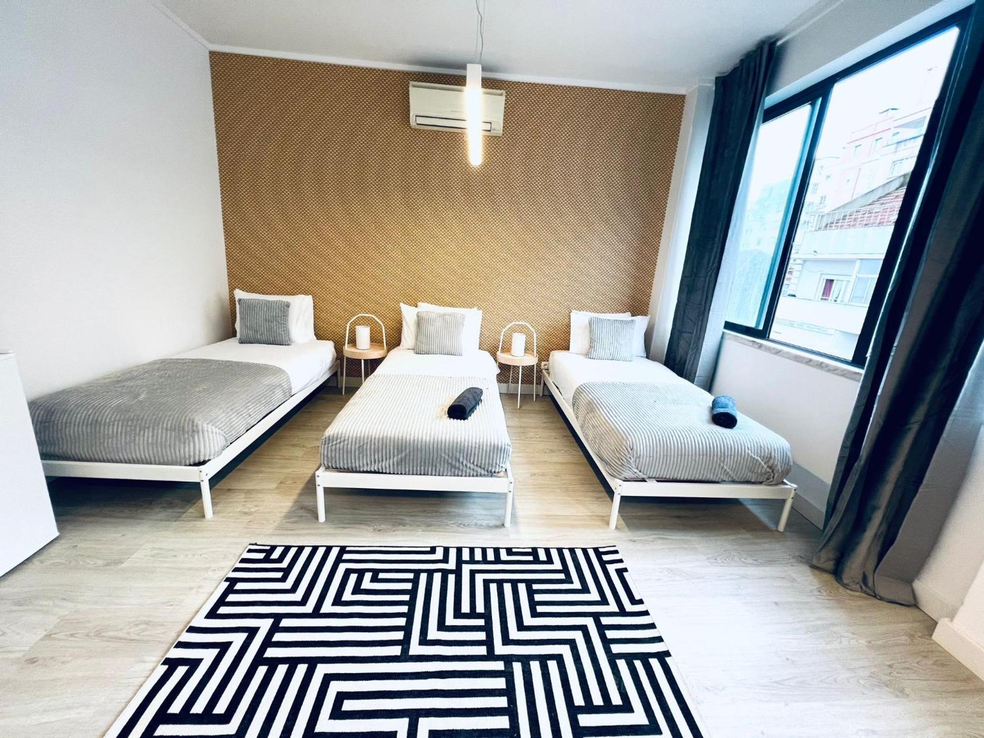 Luxury Rooms, Ideal For Tourists *