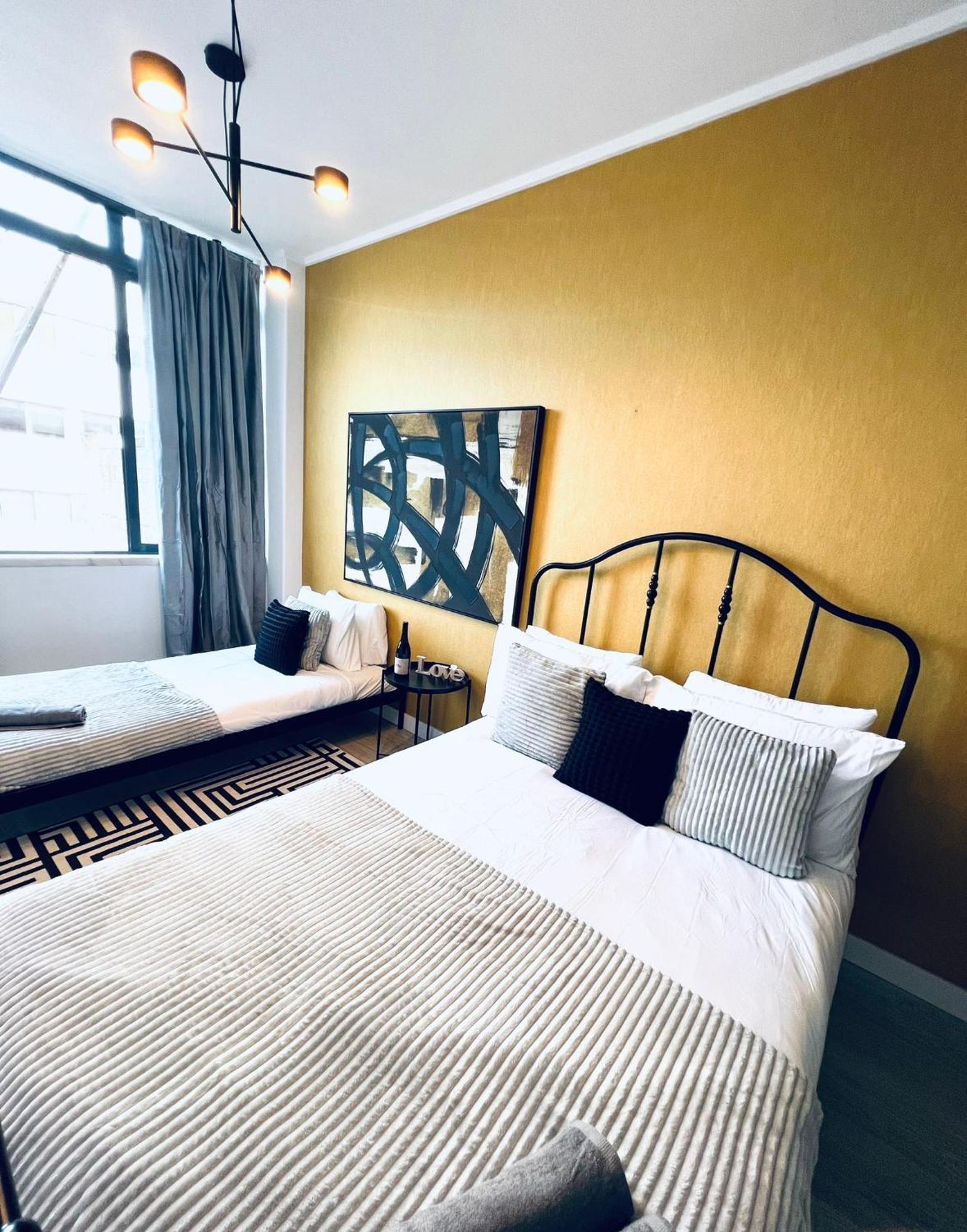 Luxury Rooms, Ideal For Tourists Hostel *