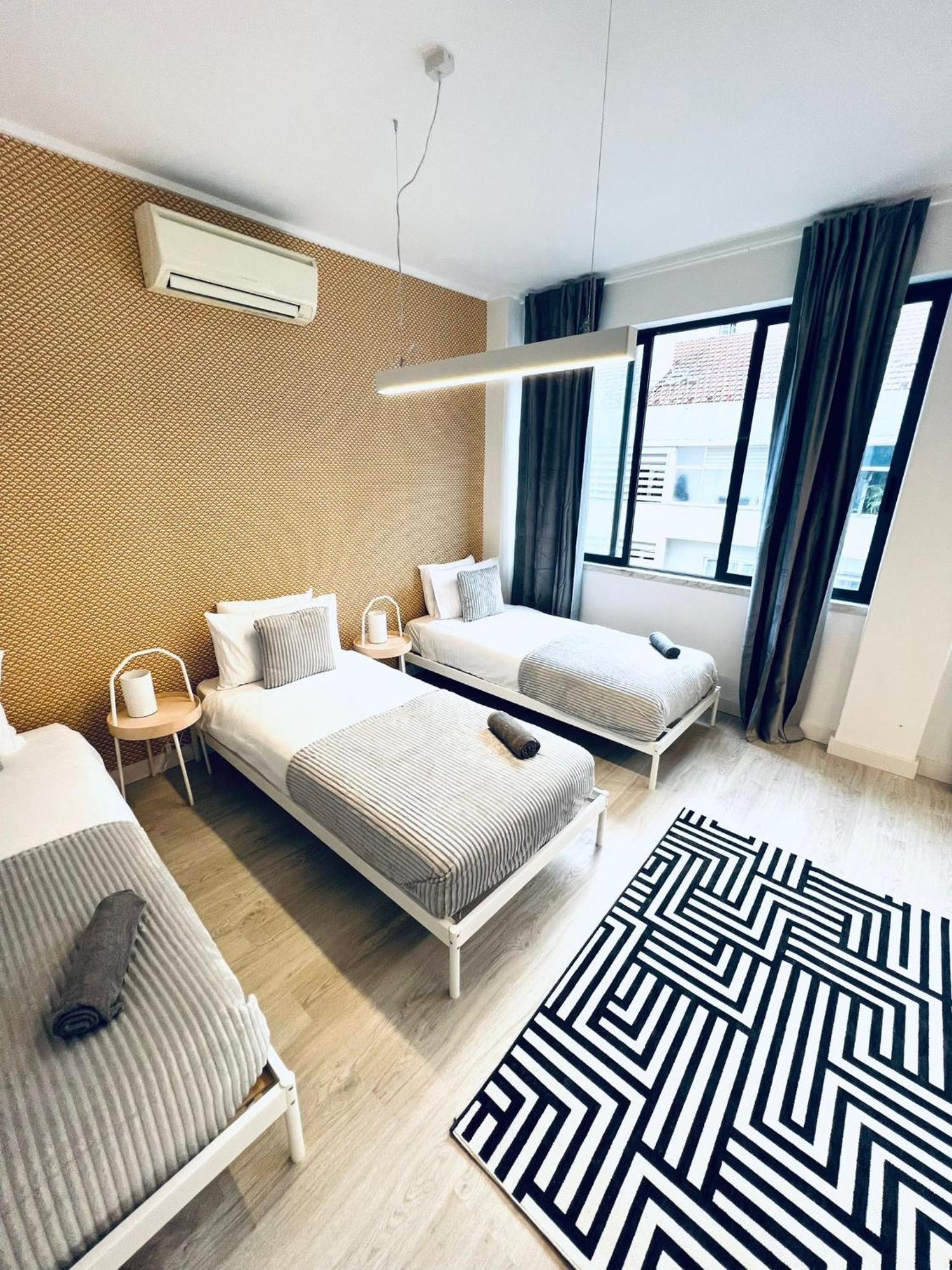 Hostel Luxury Rooms, Ideal For Tourists *
