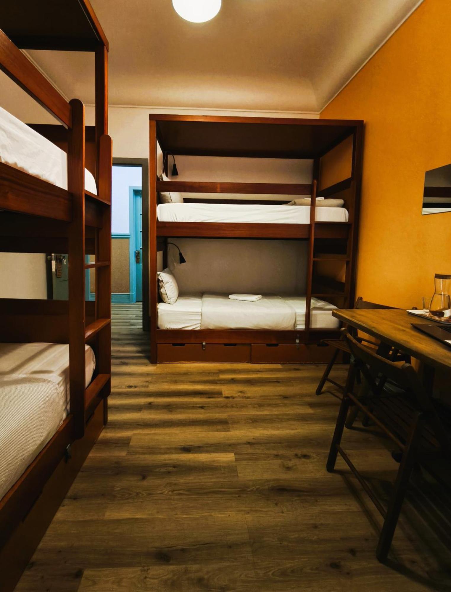 Ey Lisbon Guesthouse