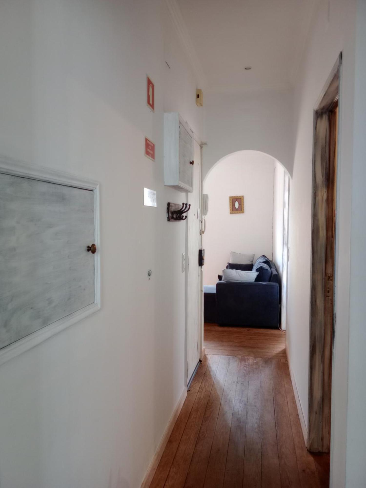 Historical Flat Design Apartment Lisbon