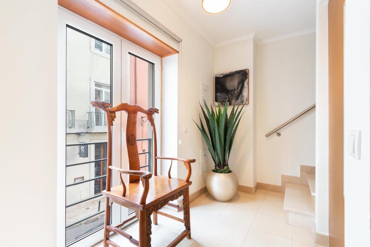 Apartment Exquisite Townhouse For 8 In Lisbon City Center Lisbon