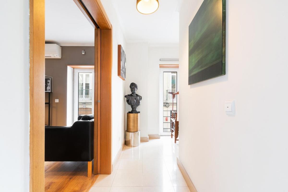Exquisite Townhouse For 8 In Lisbon City Center Apartment Lisbon