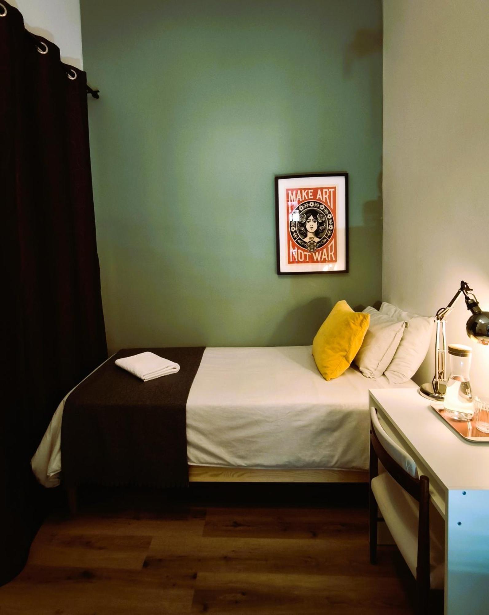 Hostel Ey Lisbon Guesthouse *