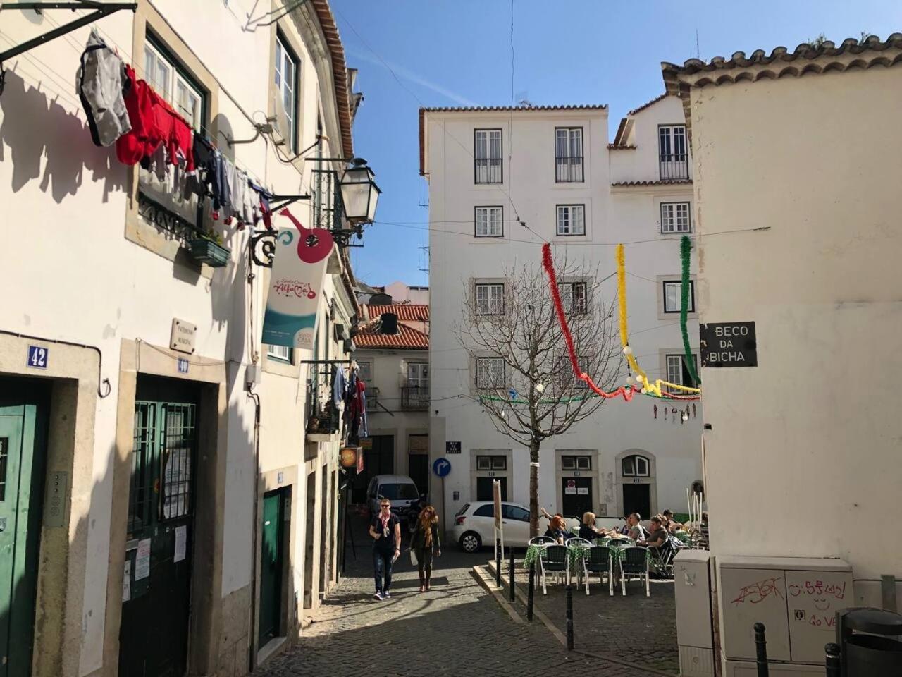 Beautiful & Unique Alfama Flat *