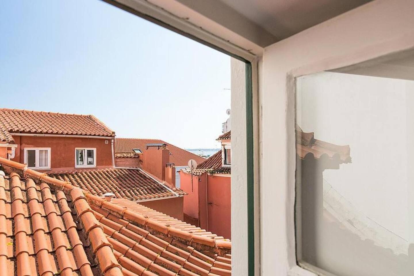 Beautiful & Unique Alfama Flat Apartment *
