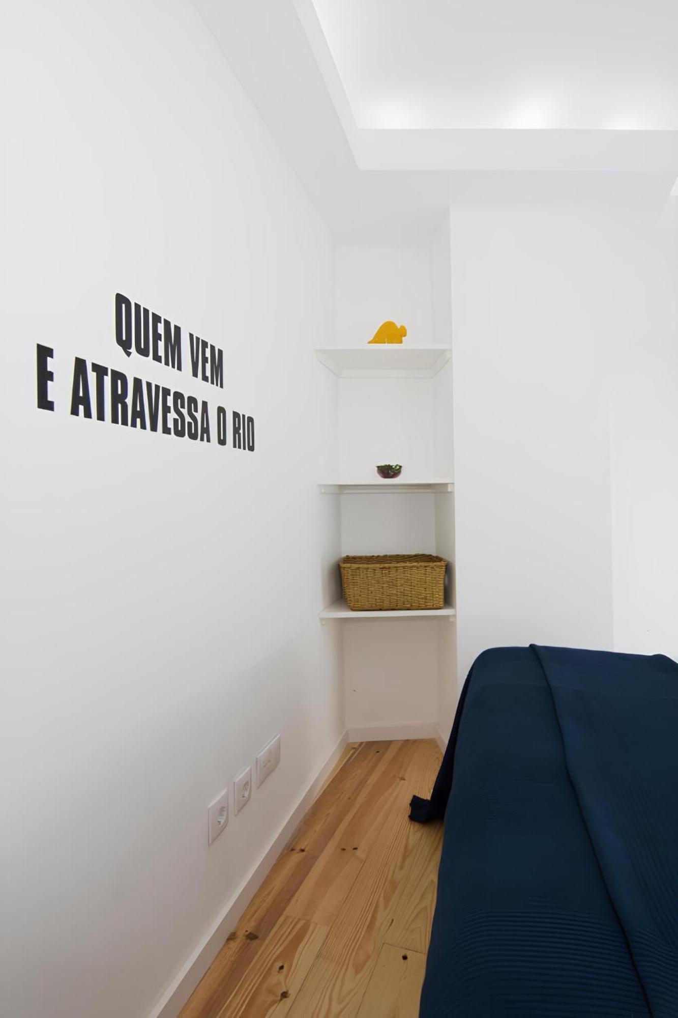 Apartment Casa Do Castelo 1- Work Or Relax In The Historic Heart Of Lisbon!